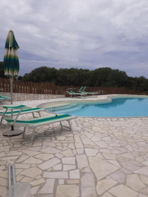agriturismo gli olivastri appartamento raggio di sole , con piscina e vista mare ,climatizzatore,wifi Aglientu